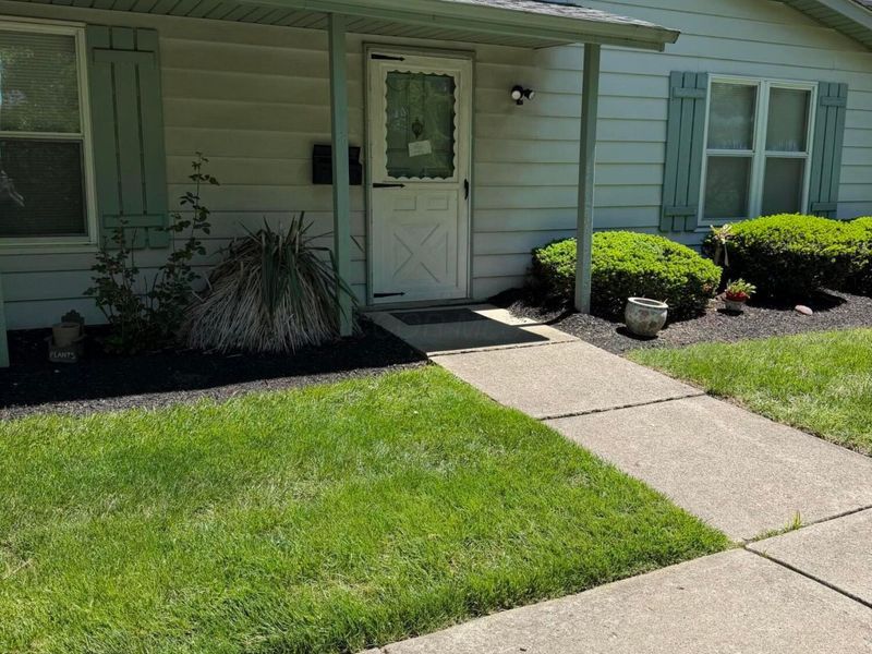 2515 Nassau Drive , Unit 25D, Columbus, OH 43232 Photo 1