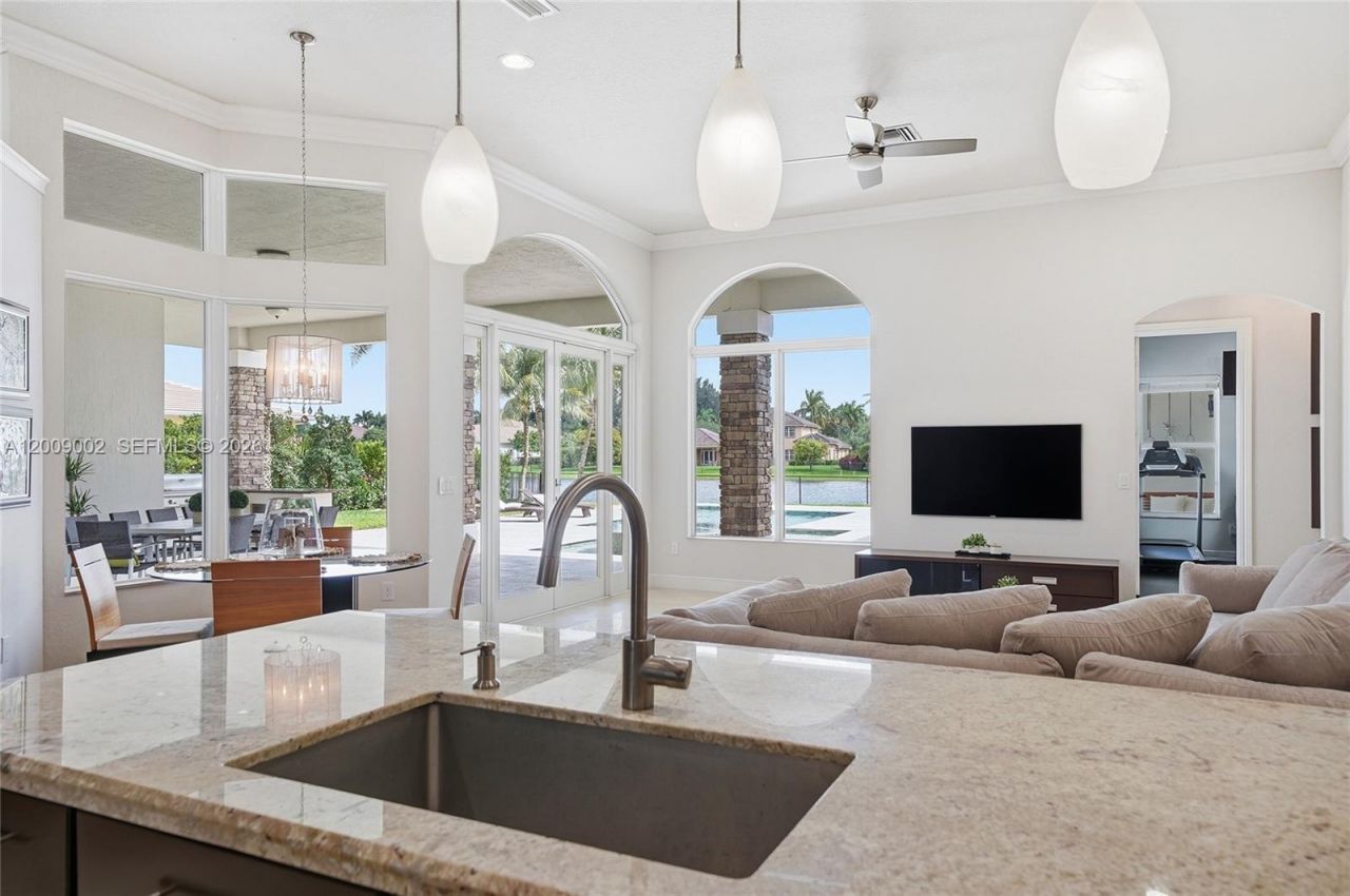 14370 Jockey Cir N , Davie, FL 33330 Photo