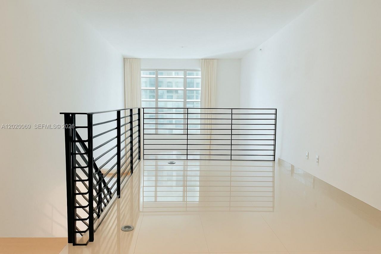 60 SW 13th St , Unit 3418, Miami, FL 33130 Photo
