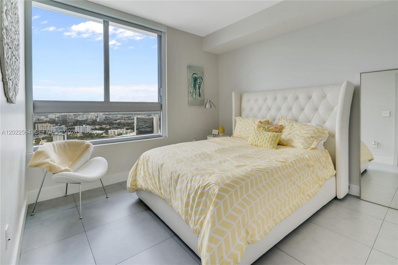 90 SW 3rd St , Unit 4308, Miami, FL 33130 Photo