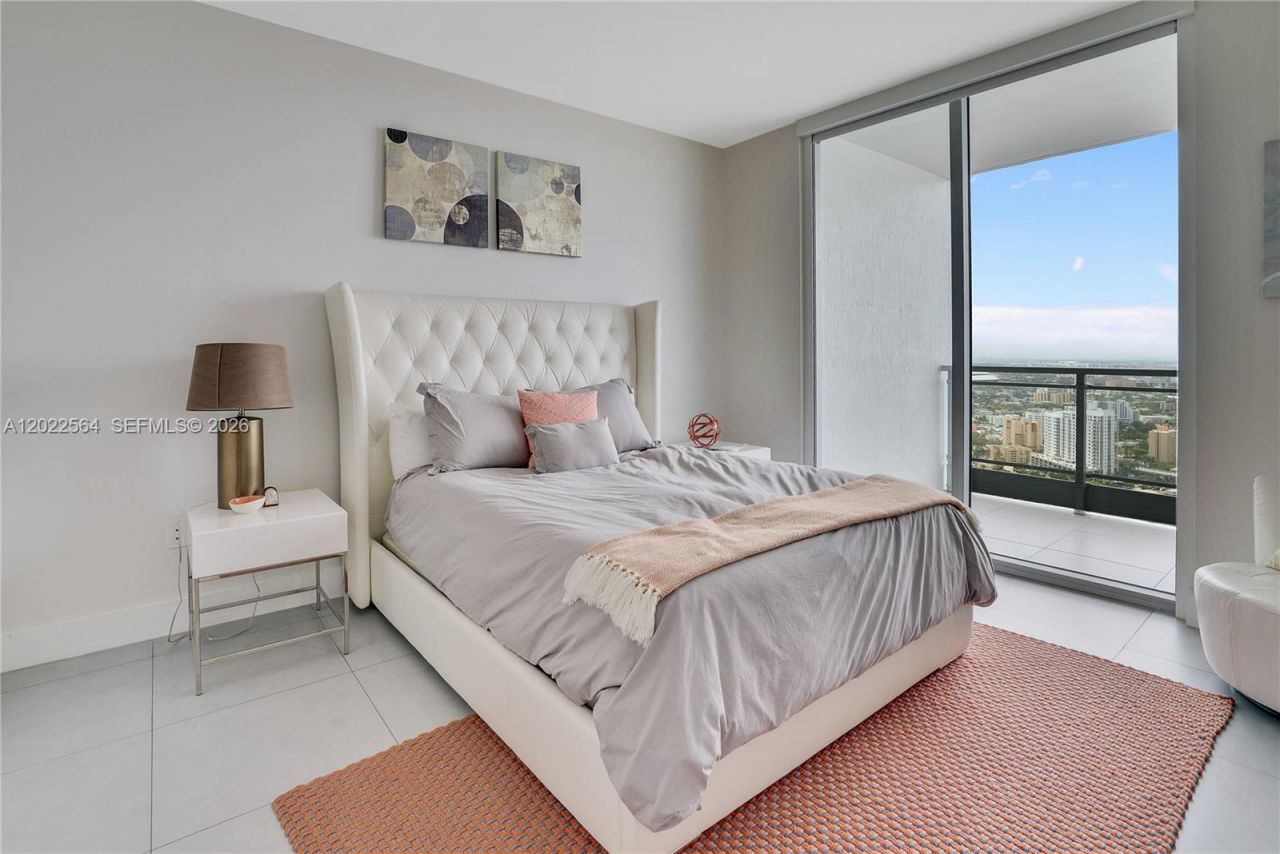 90 SW 3rd St , Unit 4308, Miami, FL 33130 Photo