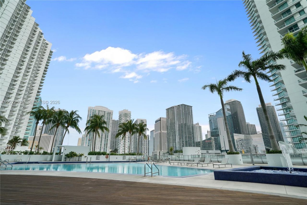90 SW 3rd St , Unit 4308, Miami, FL 33130 Photo