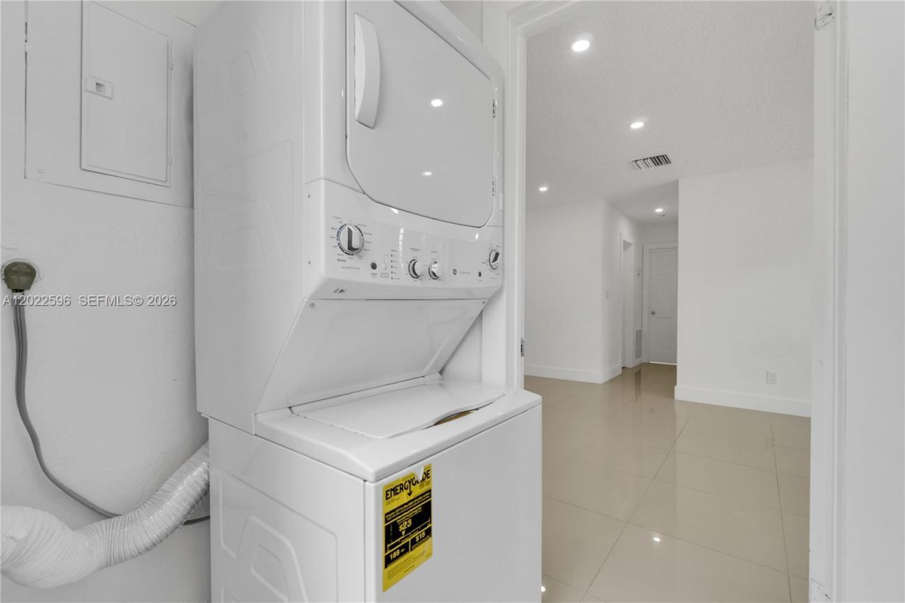 4740 NE 2nd Ter , Deerfield Beach, FL 33064 Photo