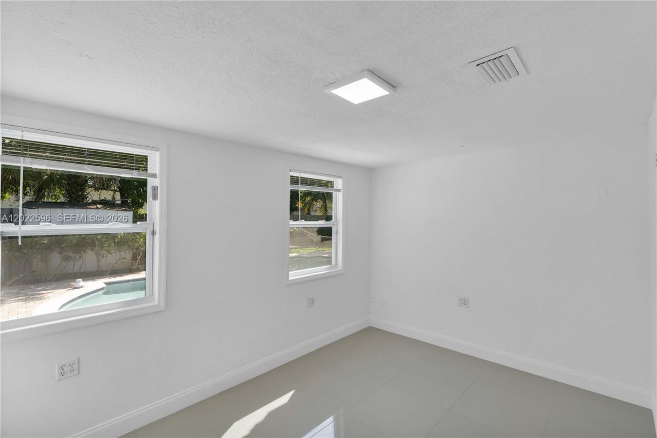 4740 NE 2nd Ter , Deerfield Beach, FL 33064 Photo