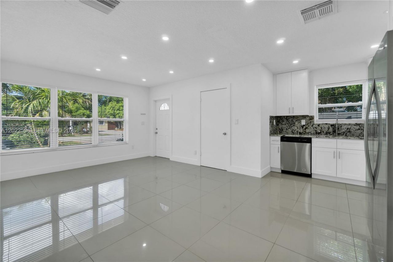 4740 NE 2nd Ter , Deerfield Beach, FL 33064 Photo