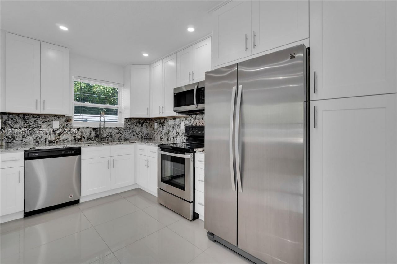 4740 NE 2nd Ter , Deerfield Beach, FL 33064 Photo