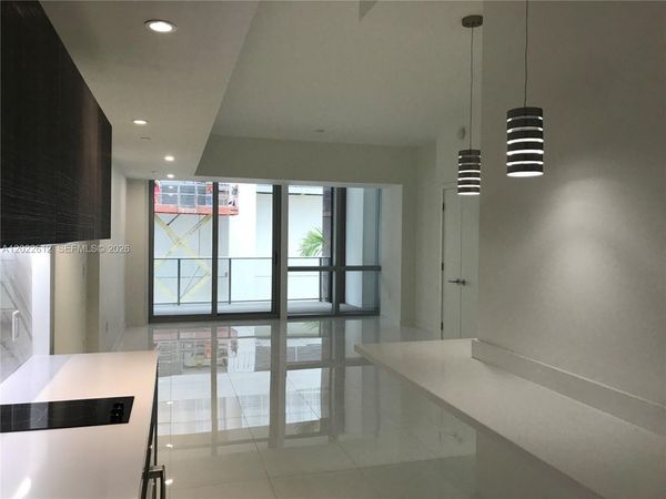 851 NE 1st Ave , Unit 207, Miami, FL 33132