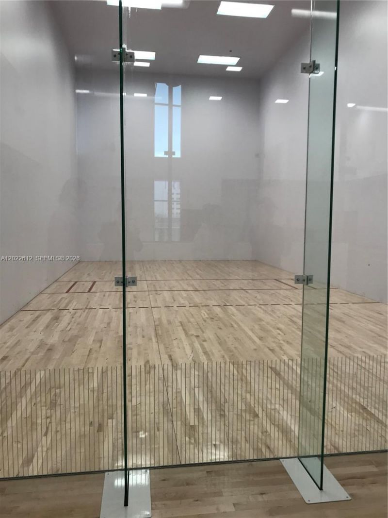 851 NE 1st Ave , Unit 207, Miami, FL 33132 Photo