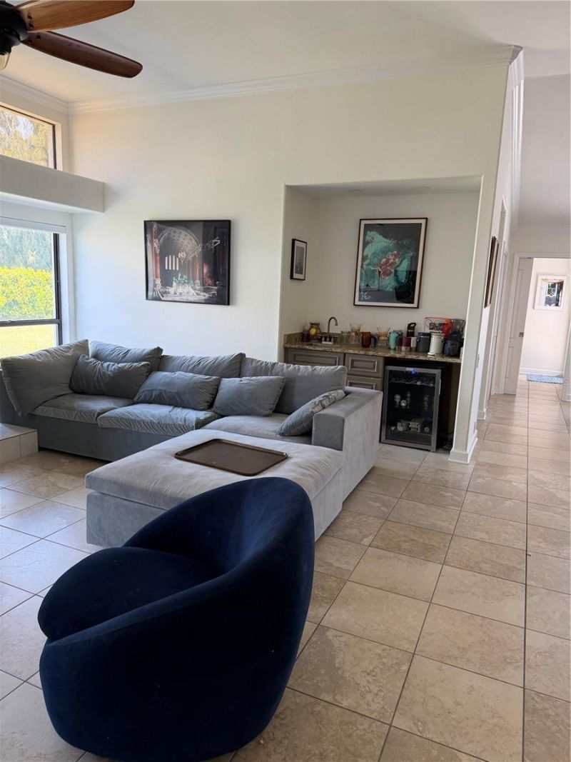 4931 Fallcrest Circle , Sarasota, FL 34233 Photo