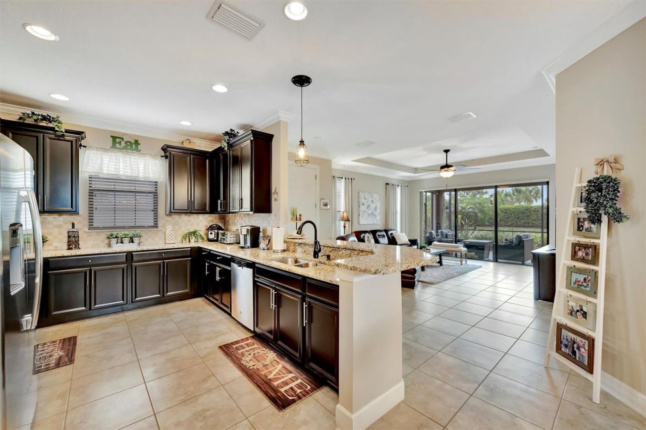 4732 Alexandria Court, Palmetto, FL 34221 Photo