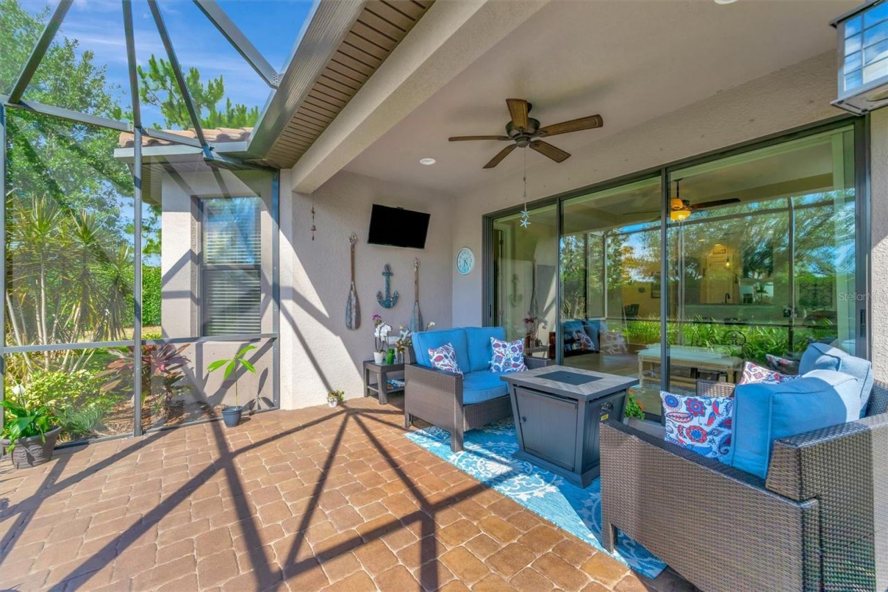 4732 Alexandria Court, Palmetto, FL 34221 Photo