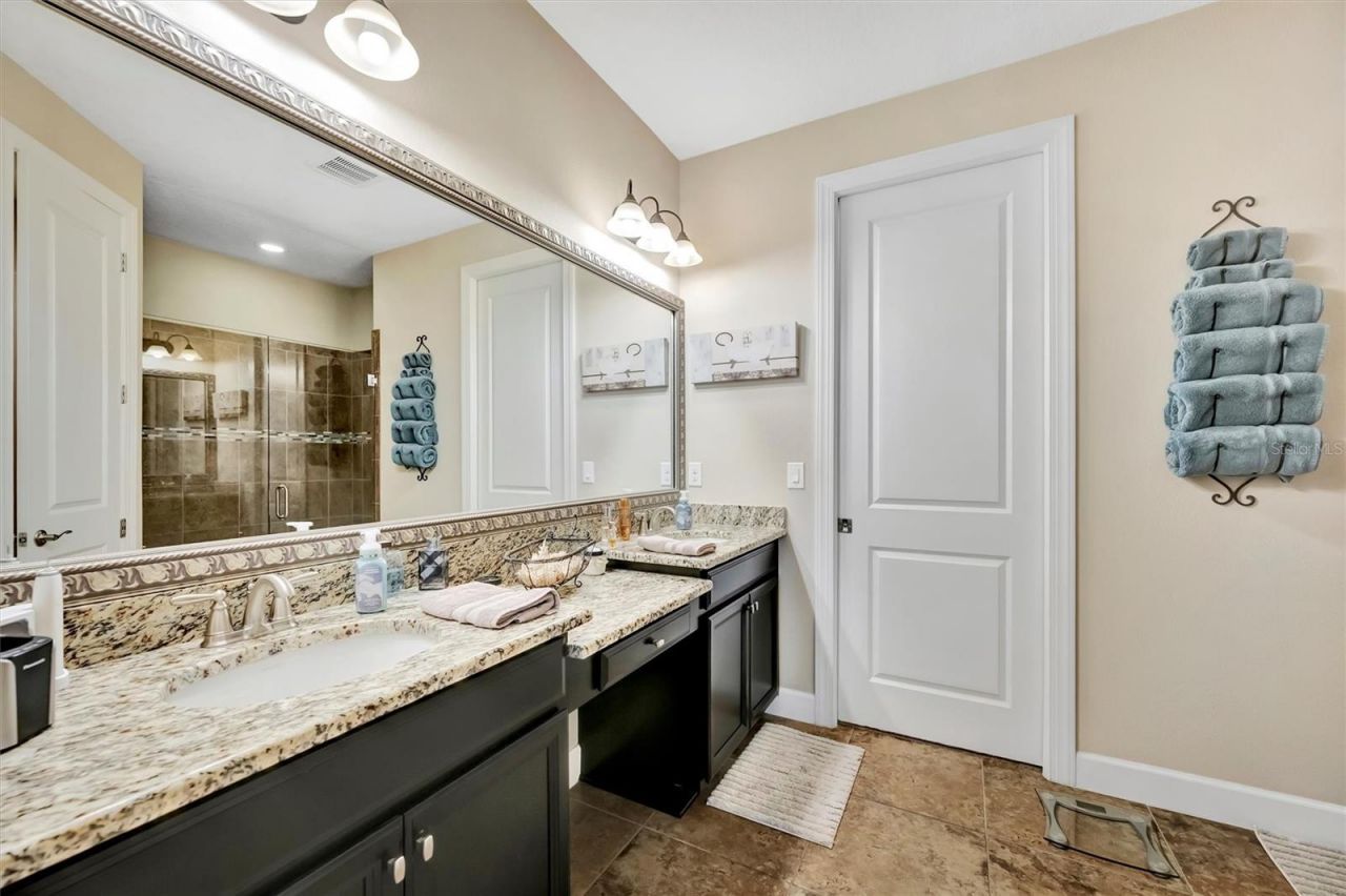 4732 Alexandria Court, Palmetto, FL 34221 Photo