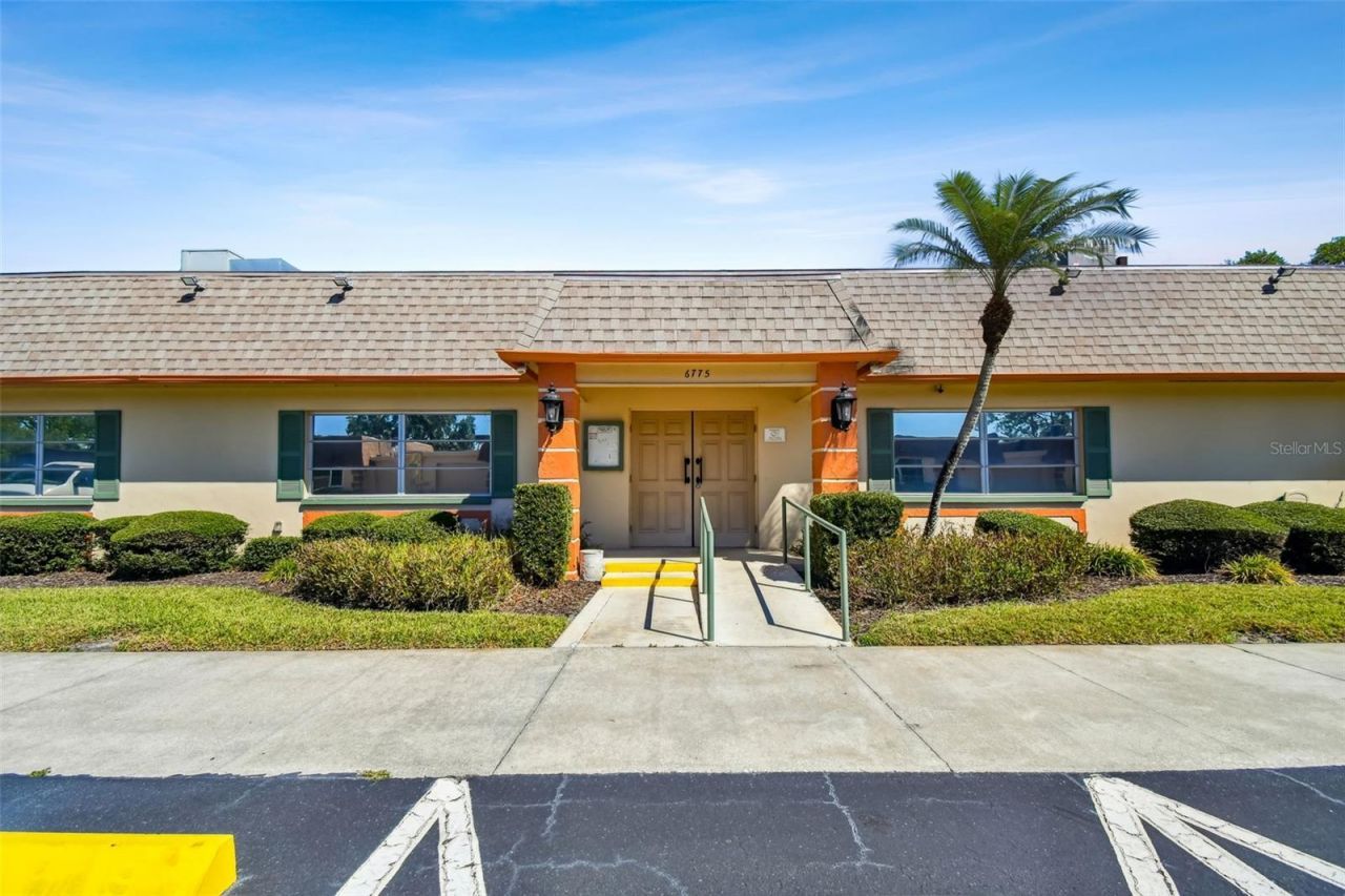 6775 Armand Place N, Unit 4, Pinellas Park, FL 33781 Photo