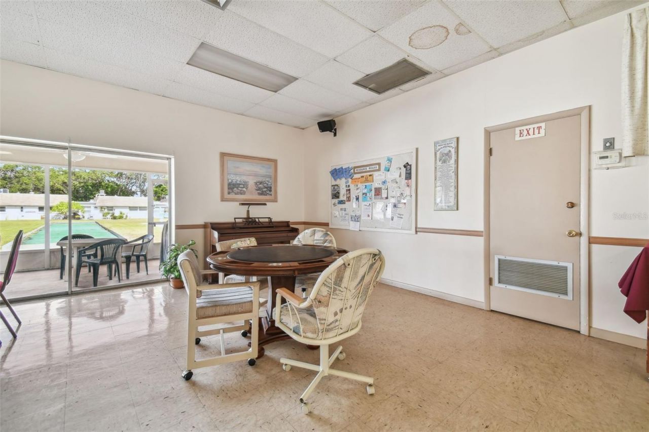 6775 Armand Place N, Unit 4, Pinellas Park, FL 33781 Photo