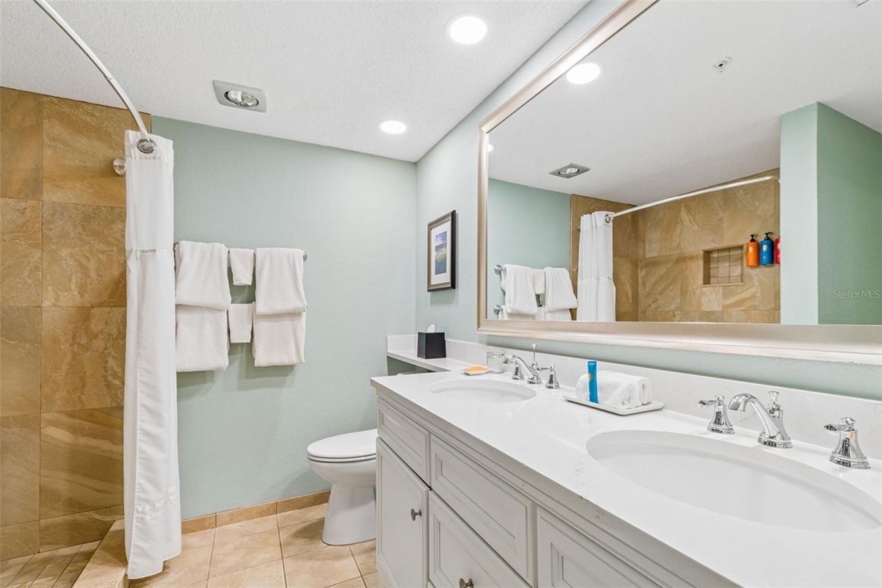 36750 Us Highway 19 , Unit 21202, Palm Harbor, FL 34684 Photo