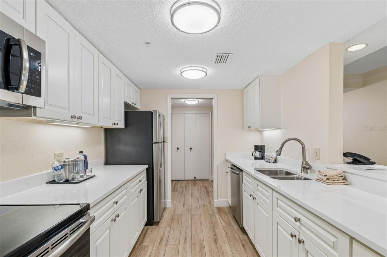 36750 Us Highway 19 , Unit 21202, Palm Harbor, FL 34684 Photo