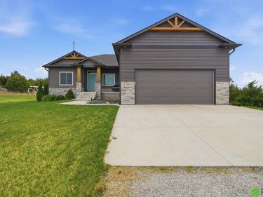 2320 Myhill Lane , Crete, NE 68333