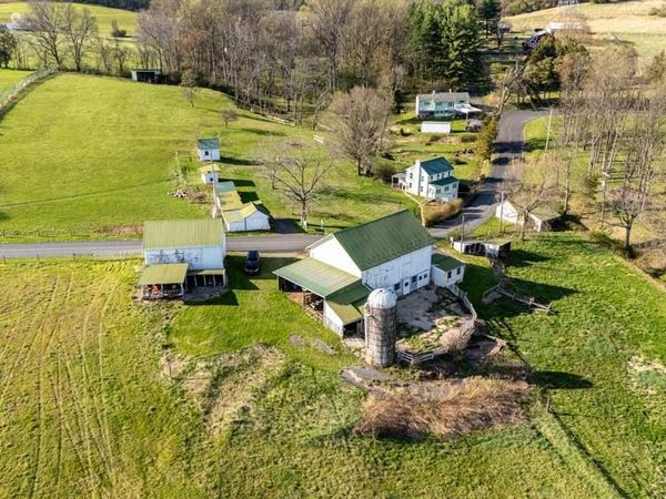 88 KREMP ROAD , MOHNTON, PA 19540