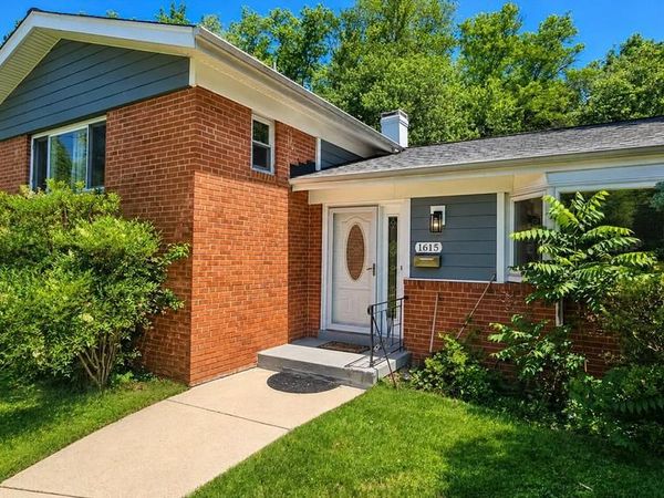 1615 LADD STREET, SILVER SPRING, MD 20902