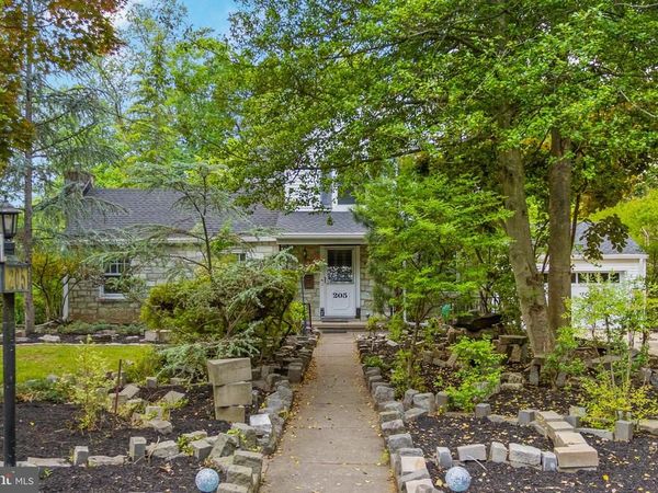 205 CORNWALL AVENUE, TRENTON, NJ 08618