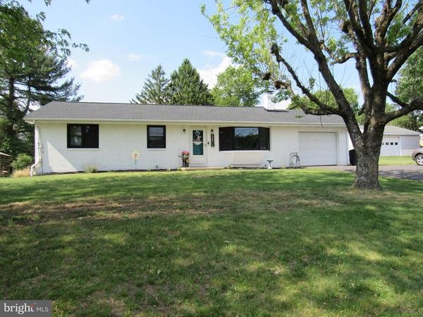 3289 JACOBY ROAD , COOPERSBURG, PA 18036