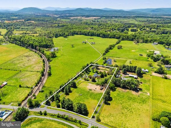 3934 RECTORTOWN ROAD , MARSHALL, VA 20115