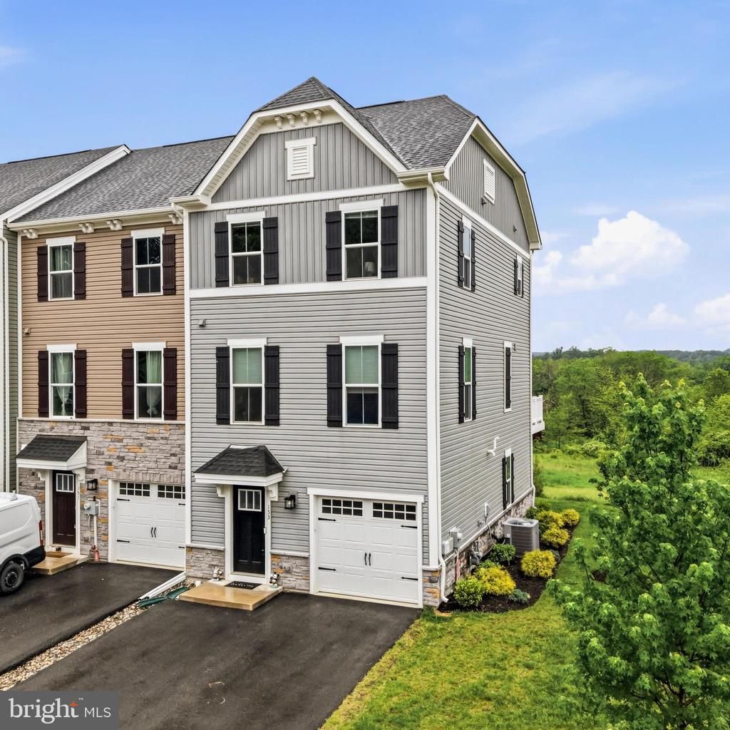 153 Glory Maple Lane, Downingtown, PA 19335 Main Photo