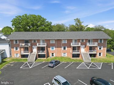 820 LOCUST STREET , Unit 6, STEPHENS CITY, VA 22655