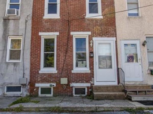 733 CENTER STREET, NEW CASTLE, DE 19720