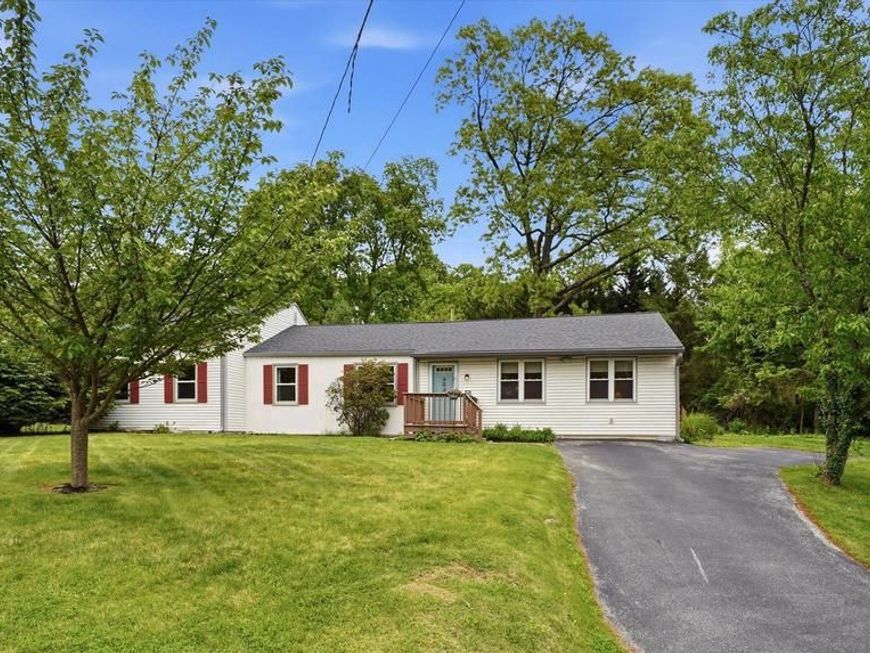 25 Carol Lane, Malvern, PA 19355 Main Photo