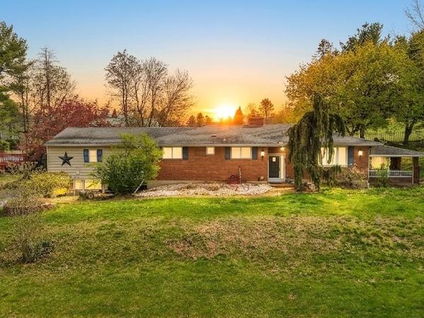 1042 NEFFS LAURYS ROAD, SCHNECKSVILLE, PA 18078