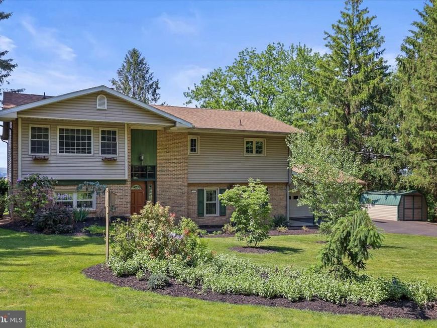 25 Koser Road , Elizabethtown, PA 17022 Main Photo