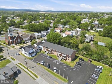 820 LOCUST STREET , Unit 5, STEPHENS CITY, VA 22655