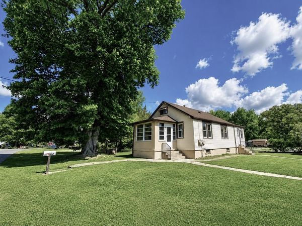 10 MEADOW ROAD, NEW CASTLE, DE 19720