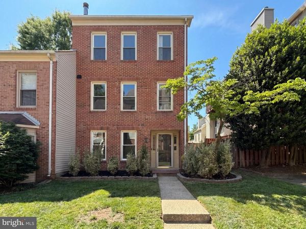 7579 CHRISLAND COVE , FALLS CHURCH, VA 22042