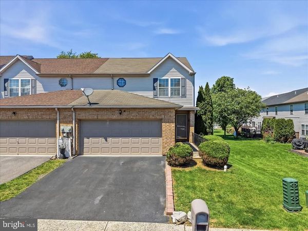 1260 HAWTHORN DRIVE , EASTON, PA 18040