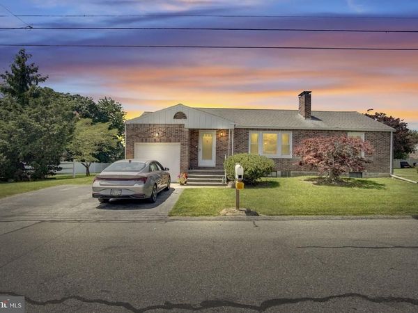 2776 CLEAR SPRINGS BOULEVARD , YORK, PA 17406