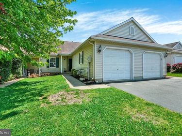 611 BLOSSOM HILL LANE, DALLASTOWN, PA 17313