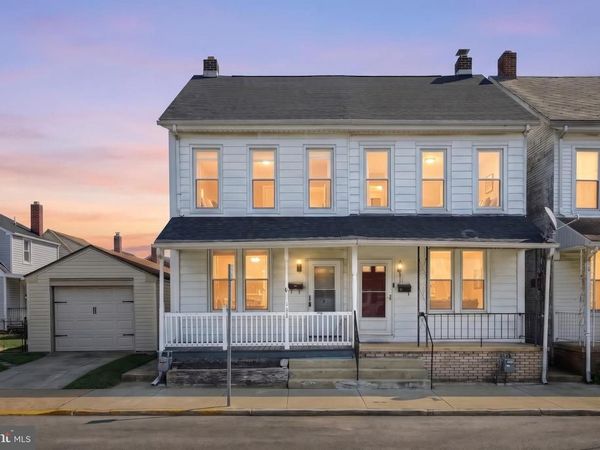 131 N SEWARD STREET, YORK, PA 17404