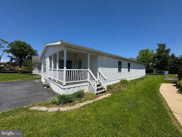 146 TULIP CIRCLE , EPHRATA, PA 17522
