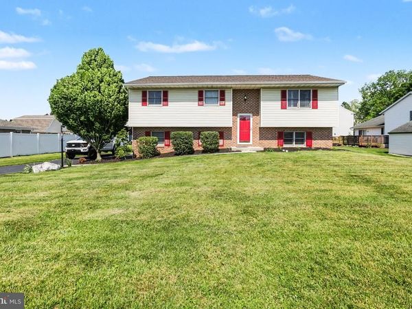 212 BRUNSWICK LANE, PALMYRA, PA 17078