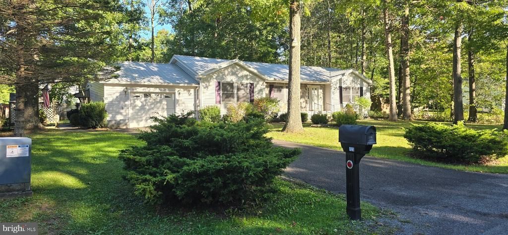 123 B STREET, MOUNTAIN LAKE PARK, MD 21550