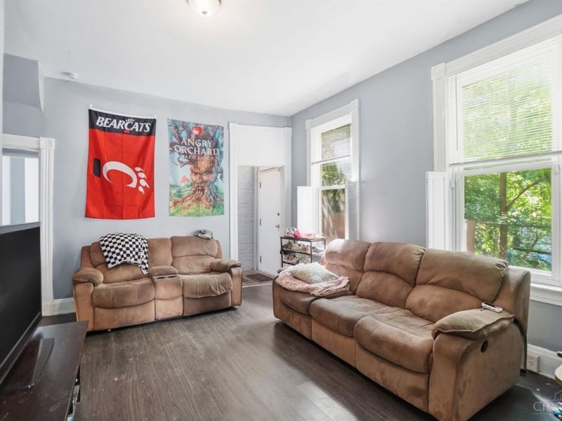 2238 Flora Street, Cincinnati, OH 45219 Photo 4