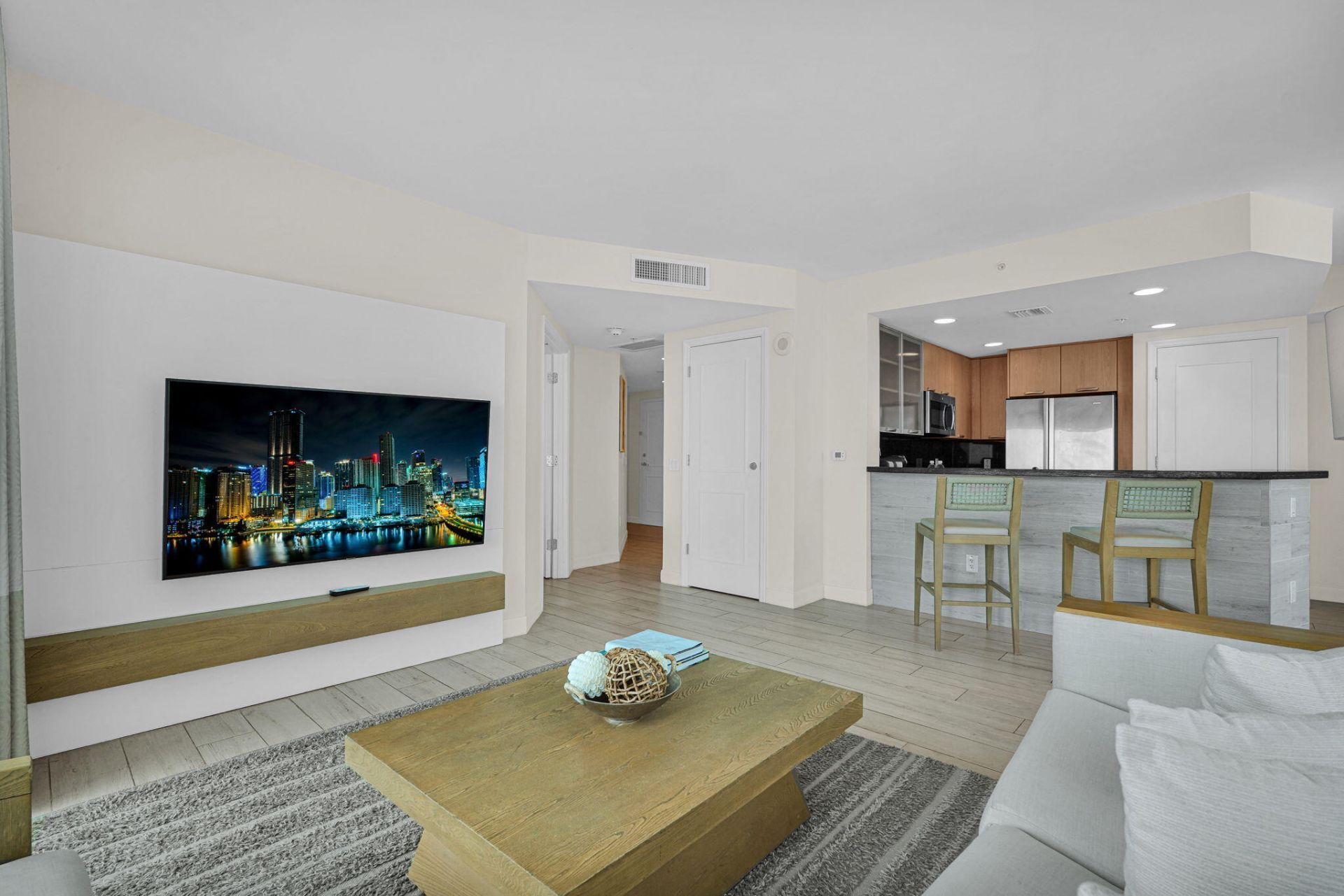505 N Fort Lauderdale Beach Boulevard, Unit 2018, Fort Lauderdale, FL 33304 Photo