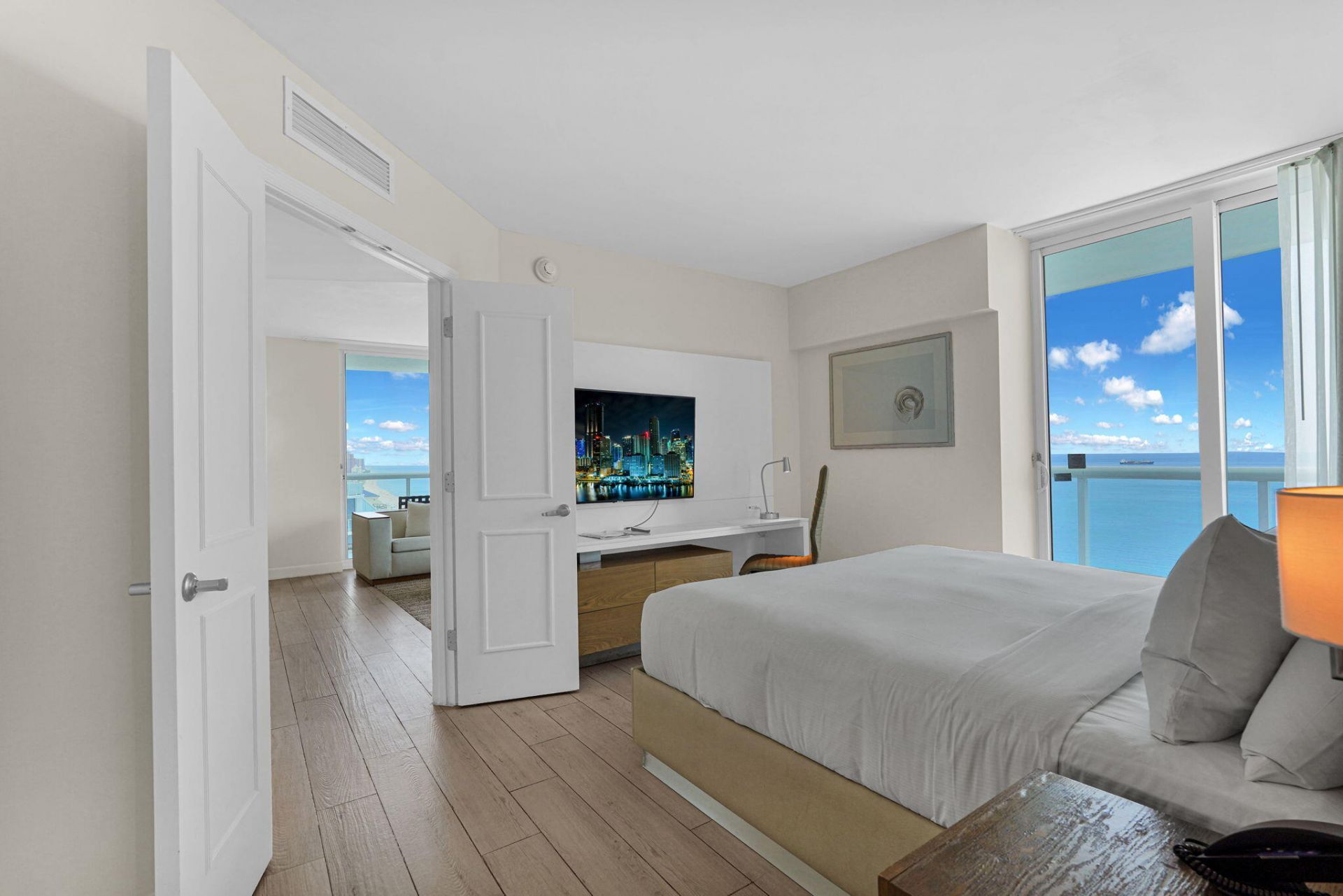 505 N Fort Lauderdale Beach Boulevard, Unit 2018, Fort Lauderdale, FL 33304 Photo