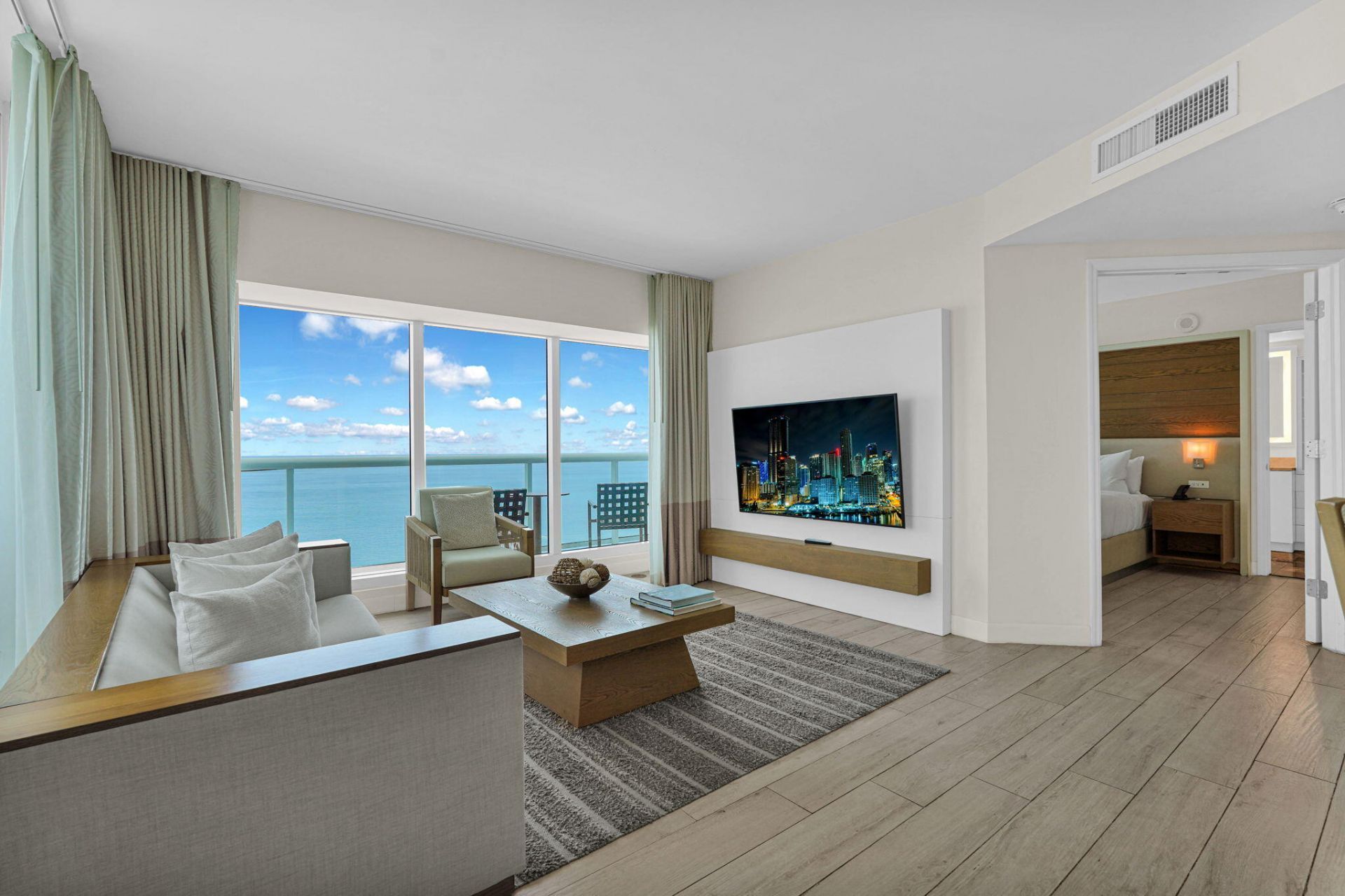 505 N Fort Lauderdale Beach Boulevard, Unit 2018, Fort Lauderdale, FL 33304 Photo