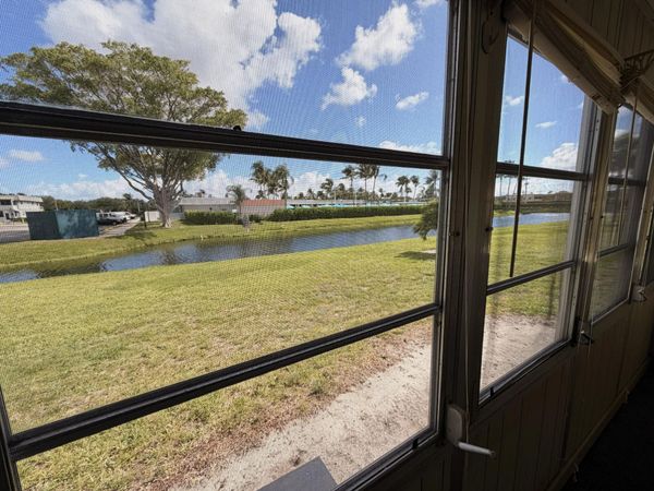 19 Saxony, Unit 19, Delray Beach, FL 33446