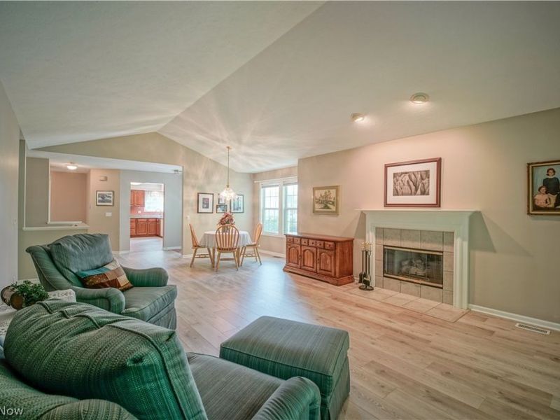 2917 Windsor Court, Unit 106, Stow, OH 44224 Photo 12