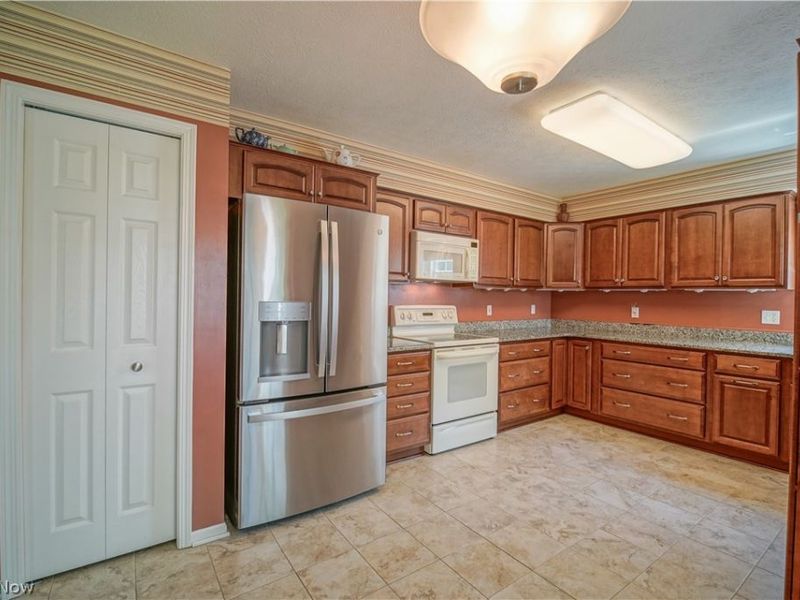 2917 Windsor Court, Unit 106, Stow, OH 44224 Photo 6