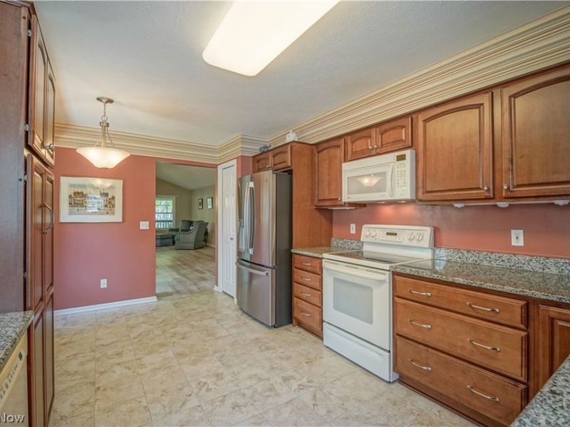 2917 Windsor Court, Unit 106, Stow, OH 44224 Photo 8